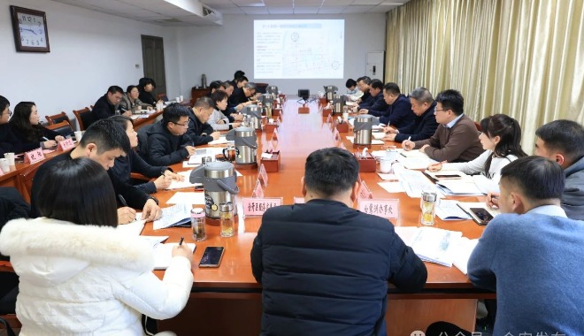 金安區(qū)與市開(kāi)發(fā)區(qū)召開(kāi)重點(diǎn)工作會(huì)商會(huì)